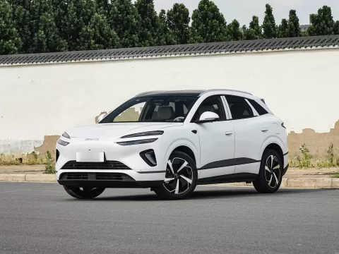 BYD Sealion 06 — 2026 DM-i 205 Navigator Pro Edition