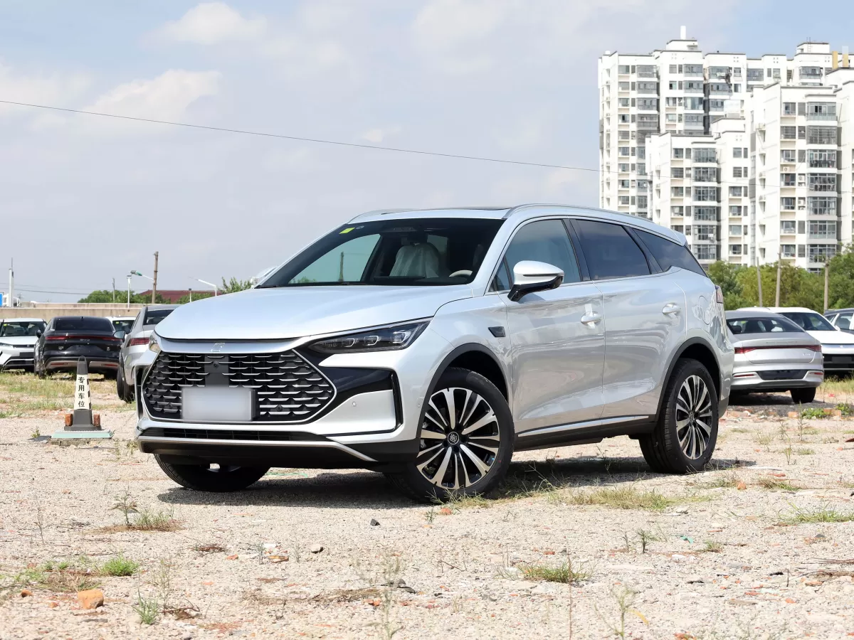 BYD Tang EV — 2025 Smart Drive Edition DM-i 115KM Prestige Trim
