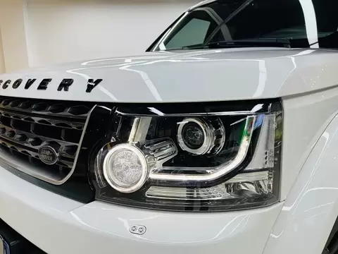 2016 Land Rover Discovery — 1