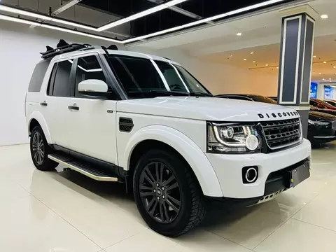 2016 Land Rover Discovery — 4