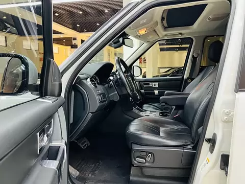 2016 Land Rover Discovery — 6