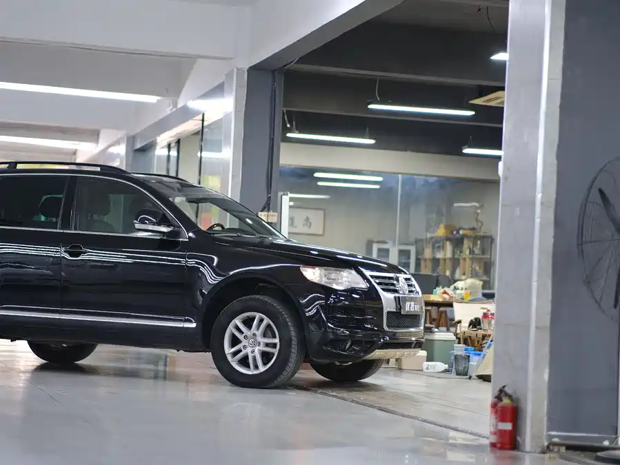 2008 Volkswagen Touareg 3.6L Luxury — 11