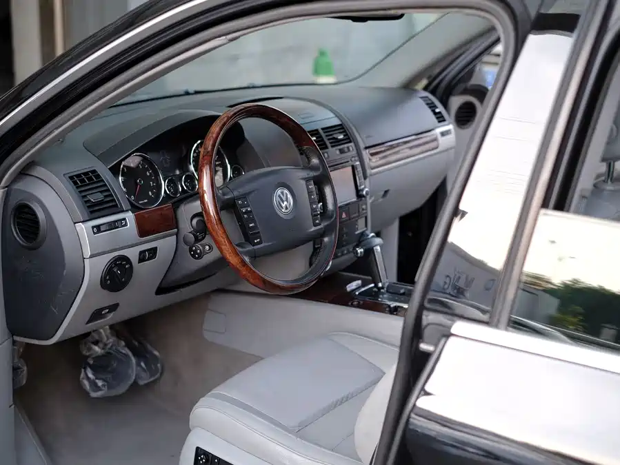 2008 Volkswagen Touareg 3.6L Luxury — 23