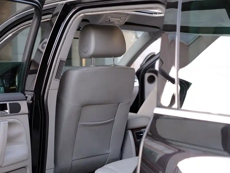 2008 Volkswagen Touareg 3.6L Luxury — 25