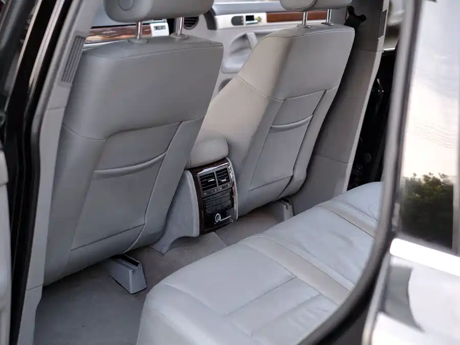 2008 Volkswagen Touareg 3.6L Luxury — 33