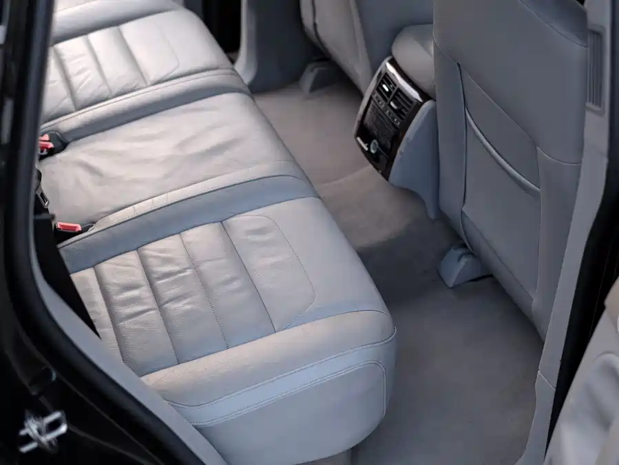 2008 Volkswagen Touareg 3.6L Luxury — 44