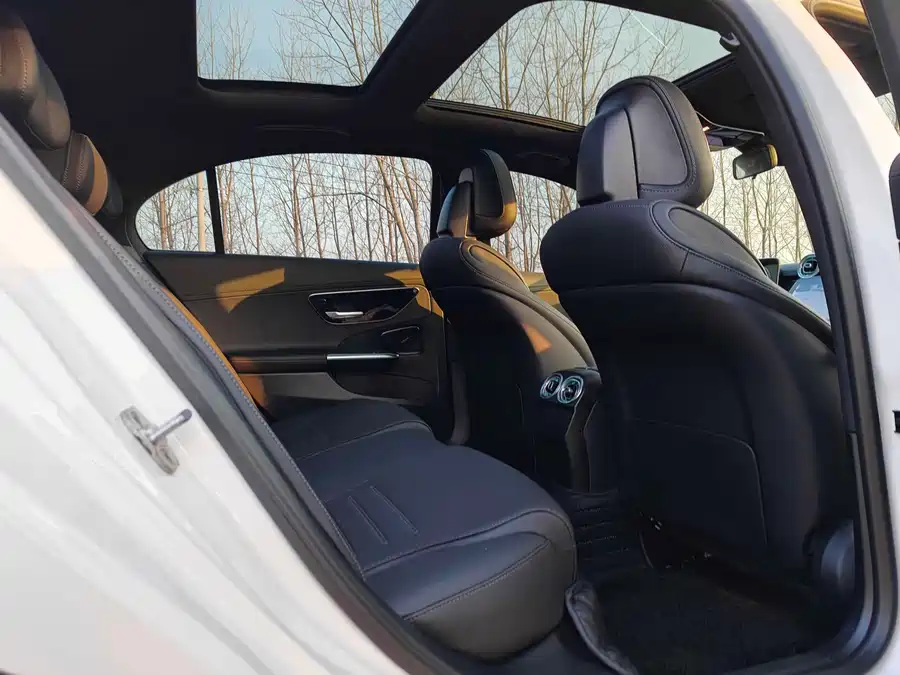 2024 Mercedes-Benz C-Class C 260 L Sport — 12