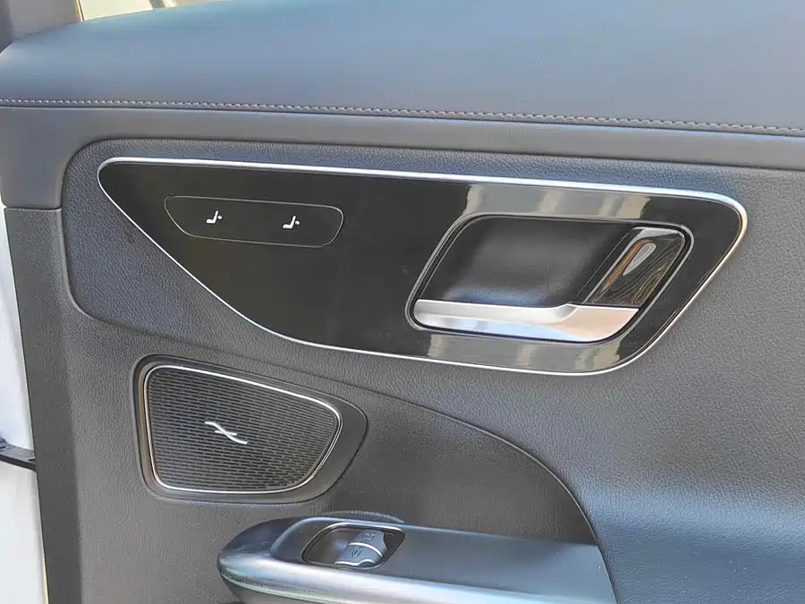 2024 Mercedes-Benz C-Class C 260 L Sport — 17