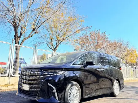 2025 Toyota Alphard Hybrid 2.5L Luxury Gold