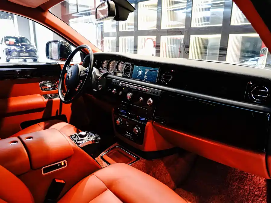2014 Rolls-Royce Phantom EWB 6.7L — 13