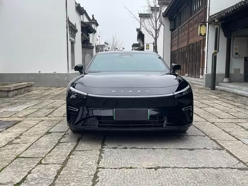 2025 Exeed ES