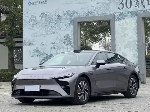 2025 Exeed ES