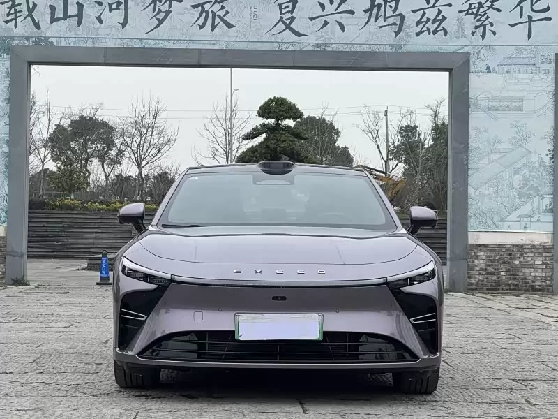 2025 Exeed ES
