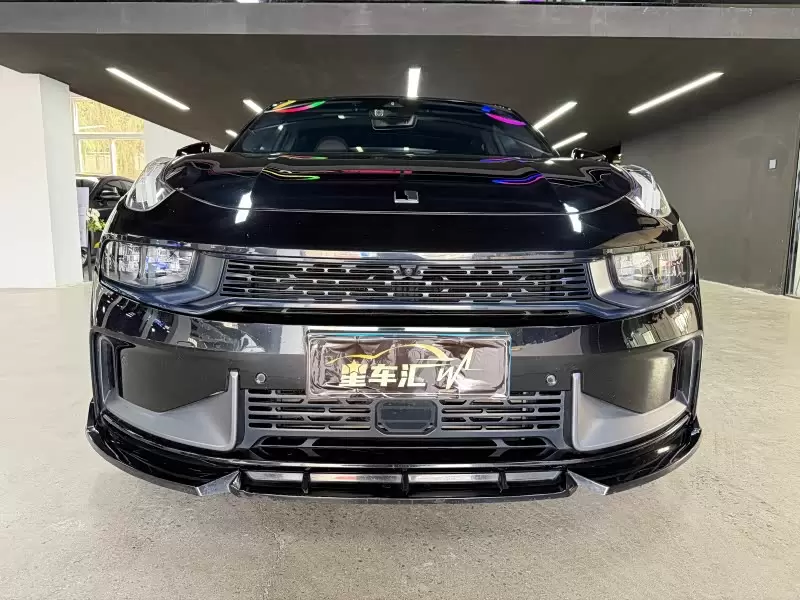2019 Lynk & Co 03