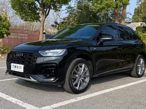 2022 Audi Q5L — 5