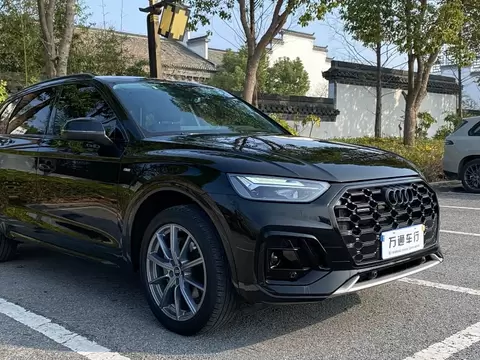 2022 Audi Q5L — 6