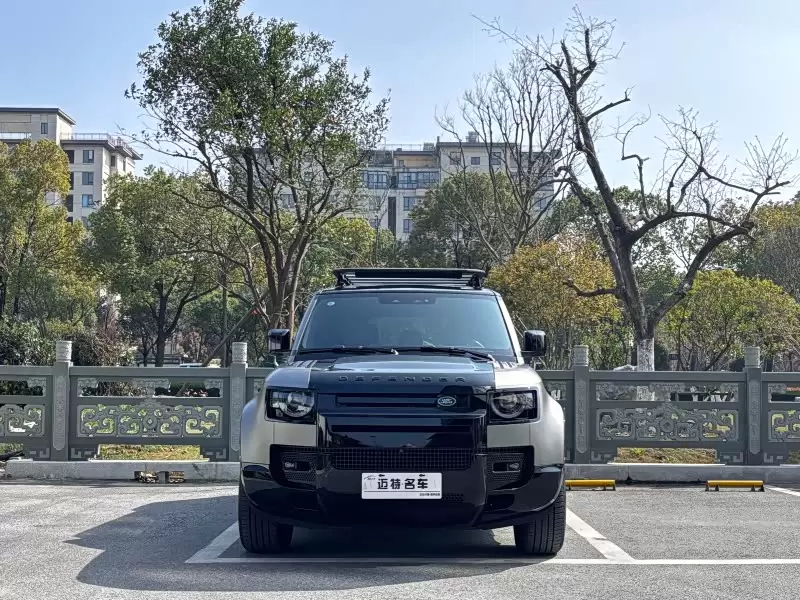 2025 Land Rover Defender