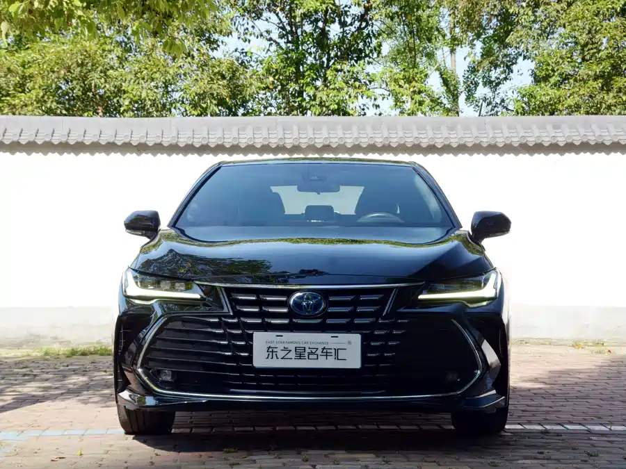 2023 Avalon Hybrid 2.5L Luxury — 2