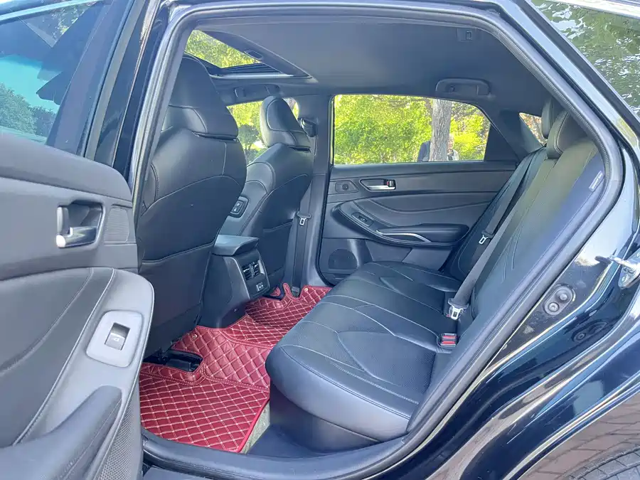 2023 Avalon Hybrid 2.5L Luxury — 6