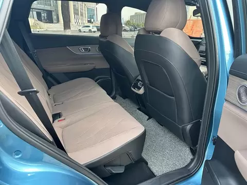 2025 Chery Tiggo 8 Plus C-DM 1.5T 116km Premium 5-Seat — 9
