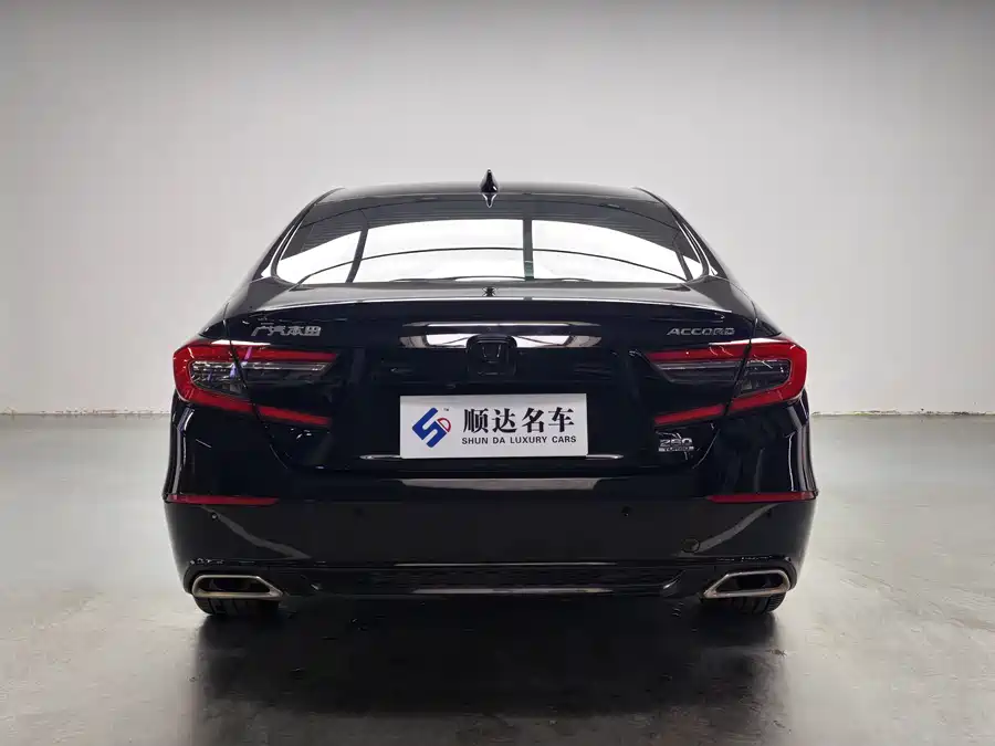2022 Honda Accord 260TURBO Luxury Edition — 3