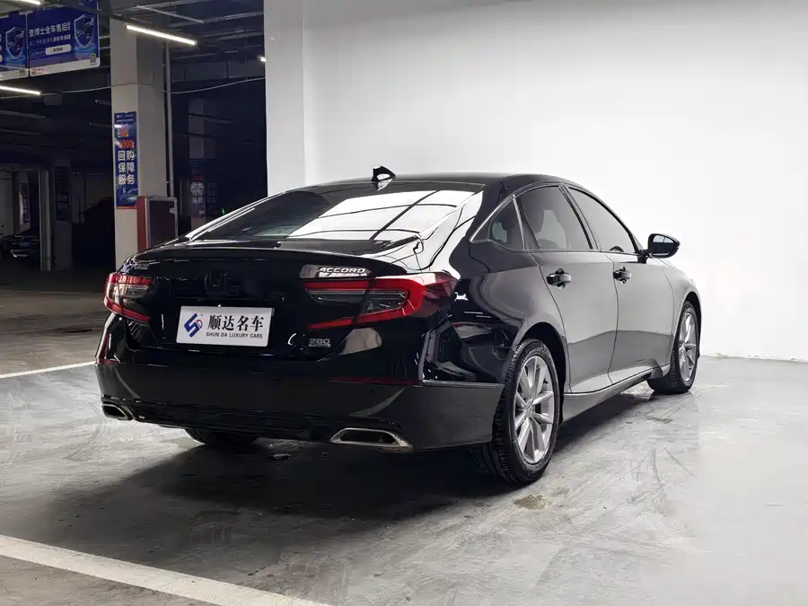 2022 Honda Accord 260TURBO Luxury Edition — 12
