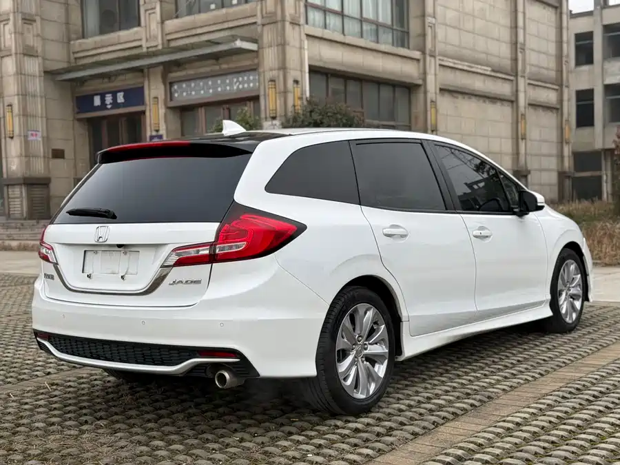 2019 Honda Jade 1.8L Auto Comfort 5-Seat — 6