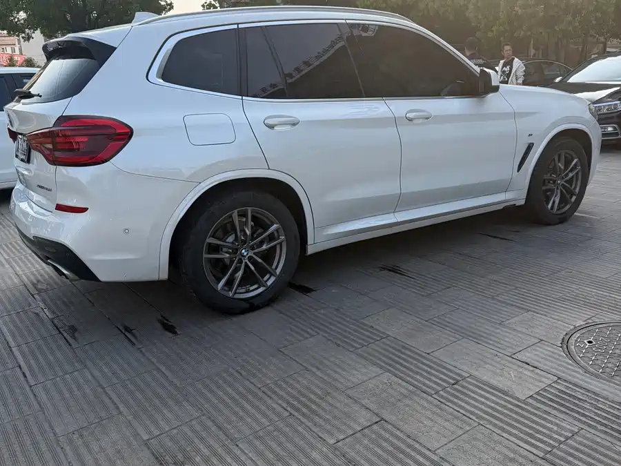 2021 BMW X3 xDrive28i M Sport Package — 4