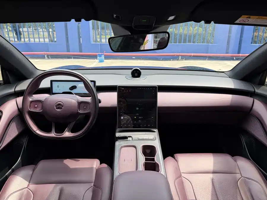 2024 NIO ET5T 75kWh Touring — 4