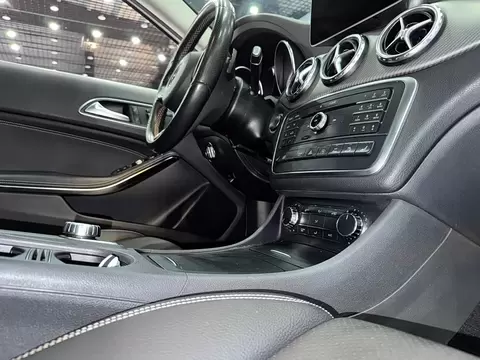 2017 Mercedes-Benz GLA 220 4MATIC Fashion — 18