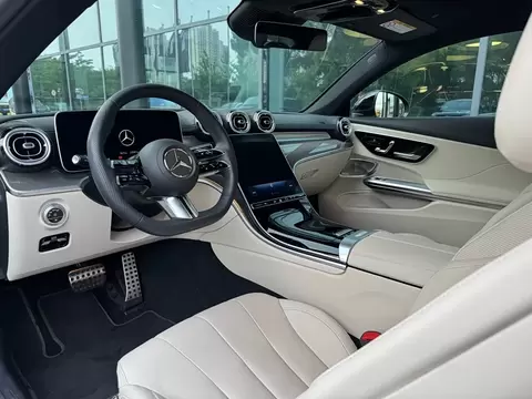 2024 Mercedes-Benz CLE 300 4MATIC Luxury Coupe — 10