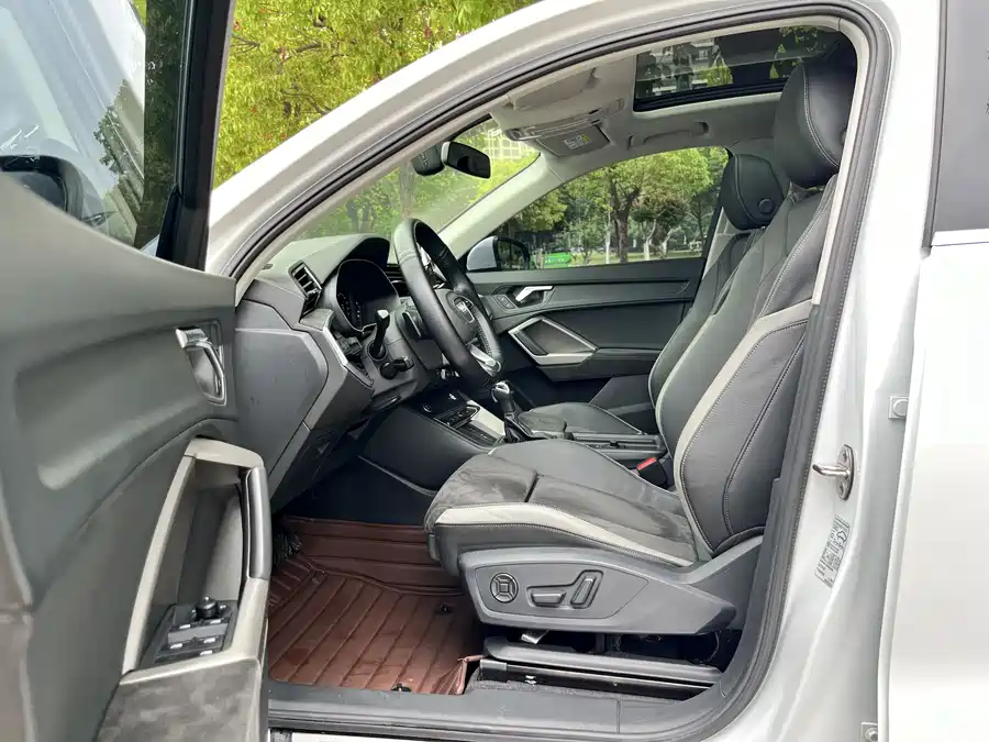 2021 Audi Q3 35 TFSI Fashion Dynamic — 6