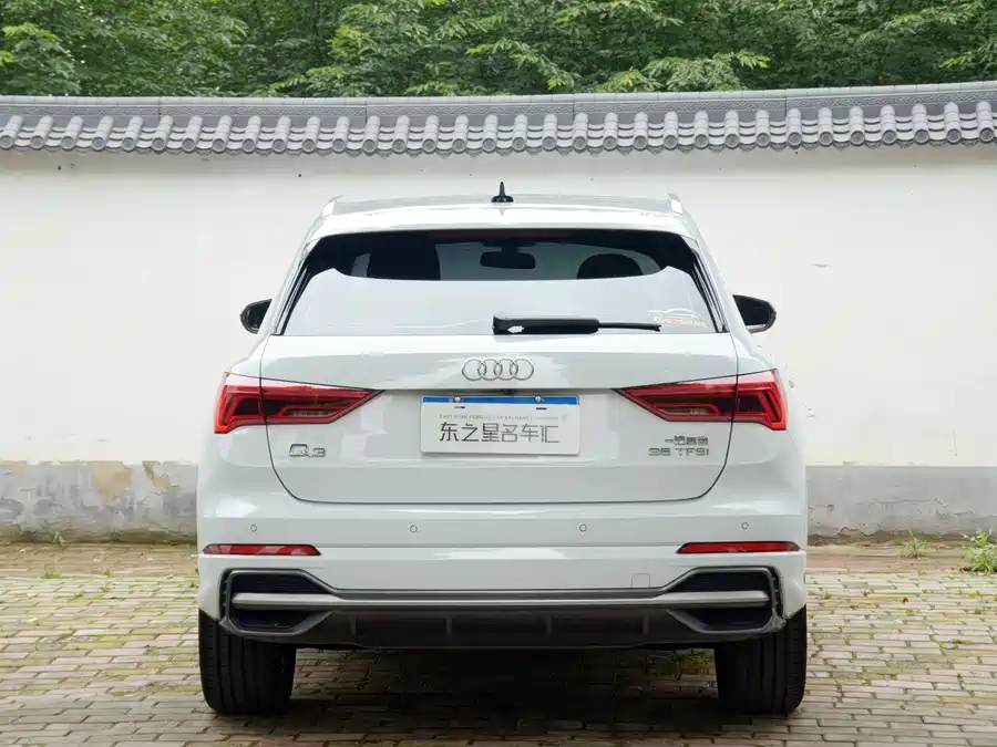 2021 Audi Q3 35 TFSI Fashion Dynamic — 11