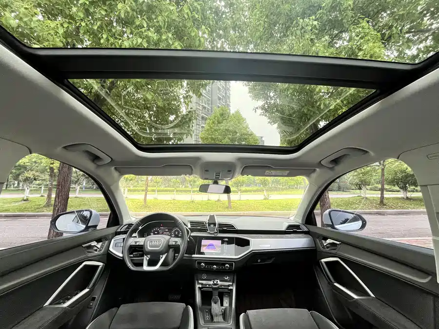 2021 Audi Q3 35 TFSI Fashion Dynamic — 12