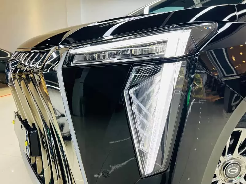 2023 GAC M8