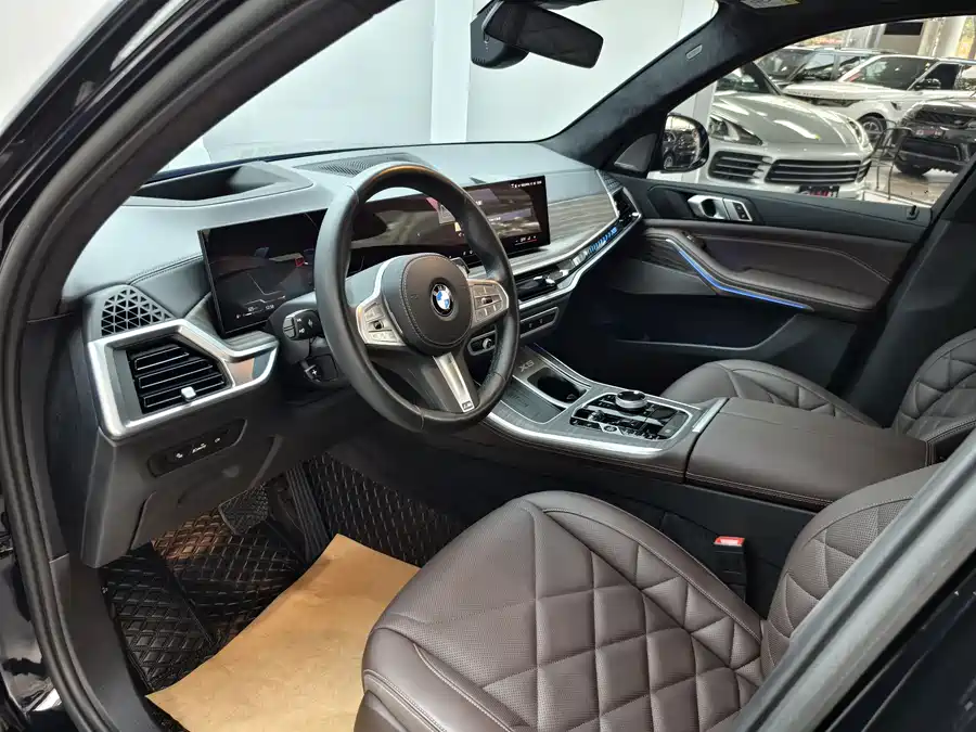 2023 BMW X5 xDrive40Li M Sport — 5