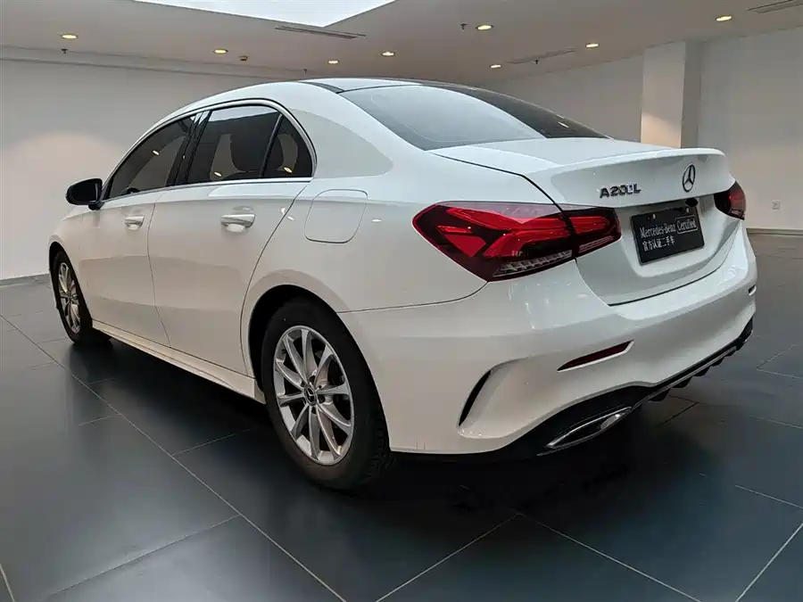 2021 Mercedes-Benz A 180 L Sport — 4