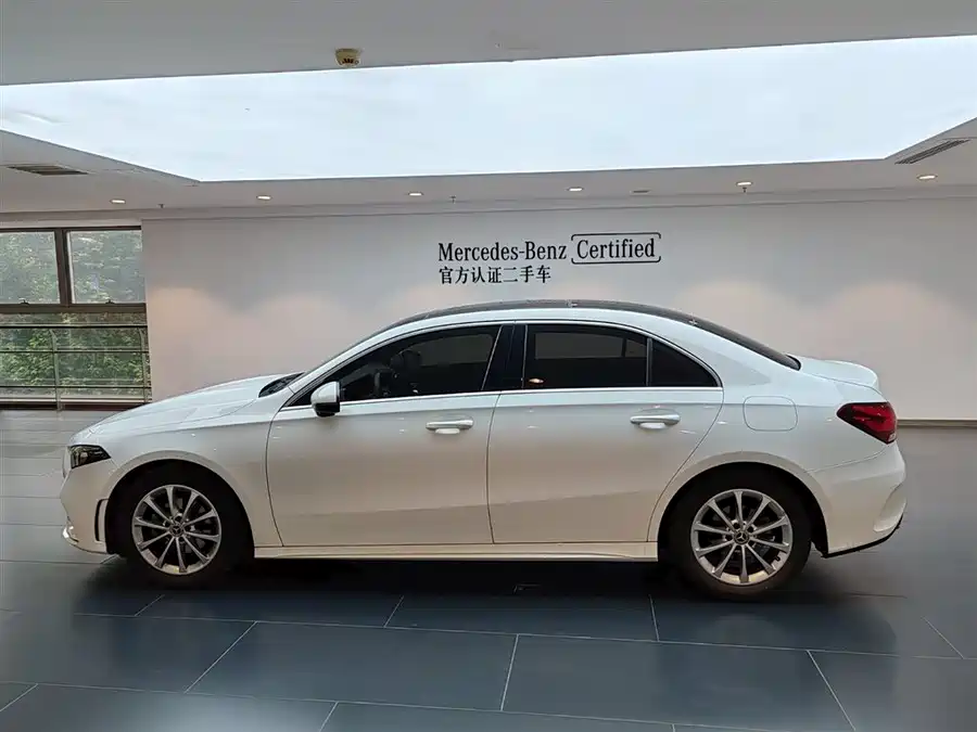 2021 Mercedes-Benz A 180 L Sport — 7