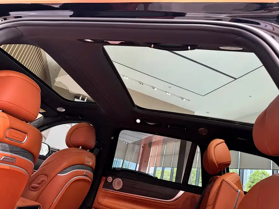 2025 AITO M9 EREV Ultra 52kWh 6-Seat — 12