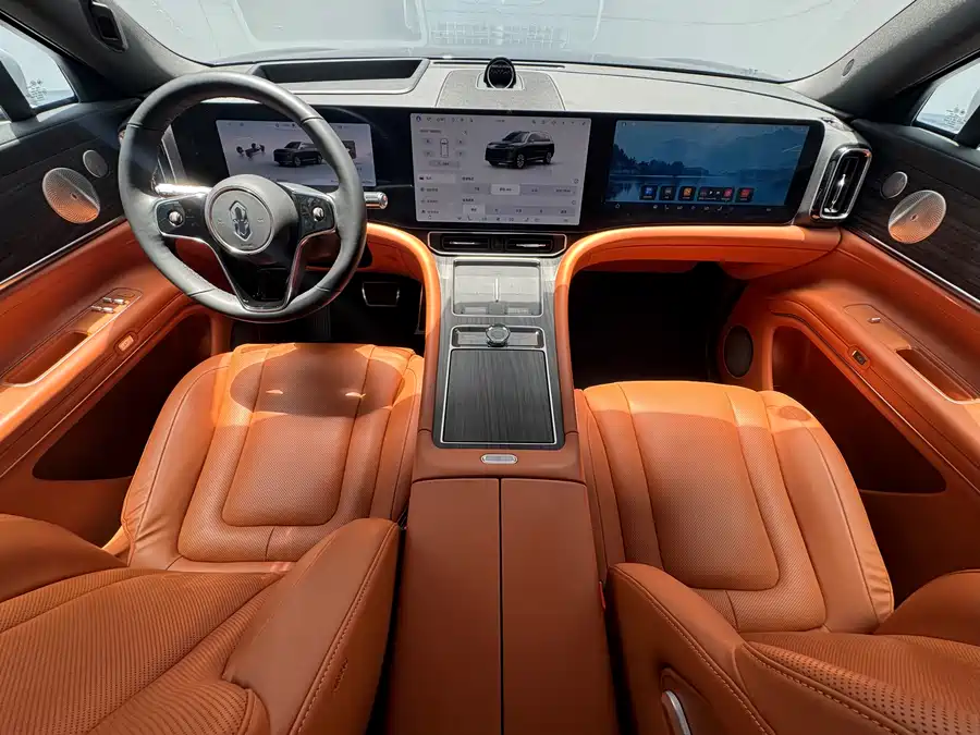 2025 AITO M9 EREV Ultra 52kWh 6-Seat — 13