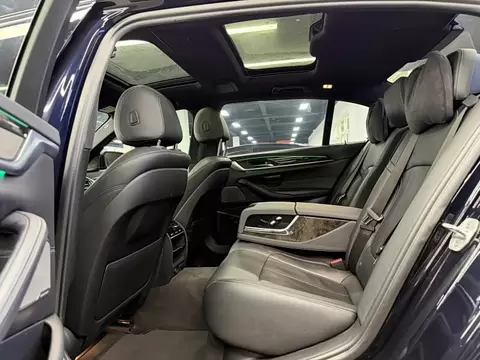 2018 BMW 5 Series — 4