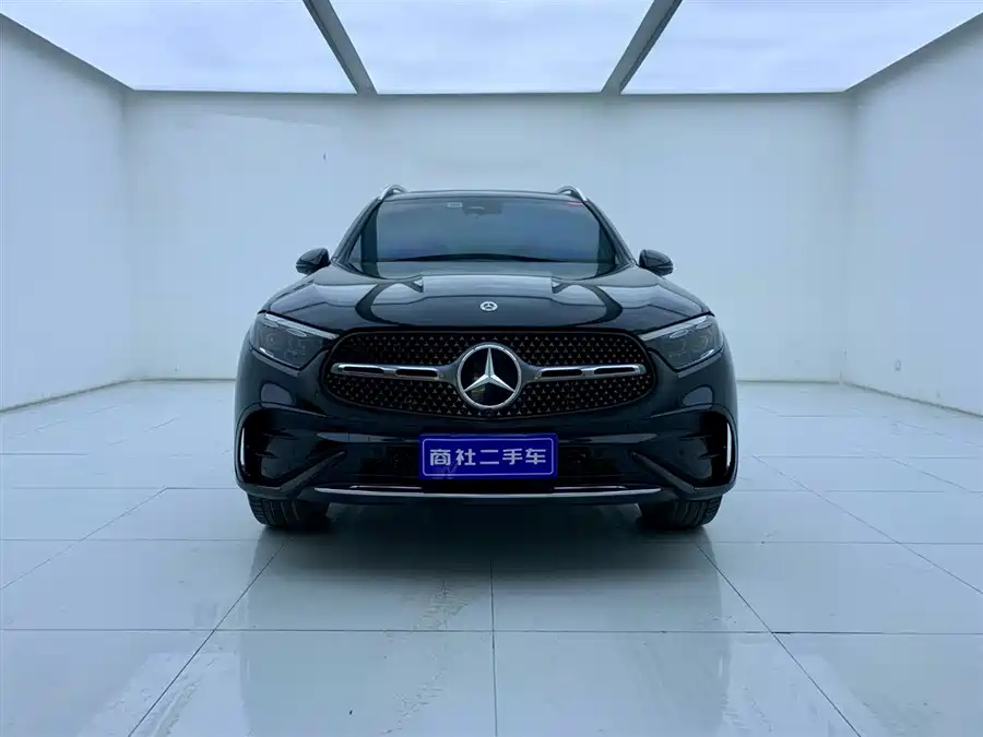 2024 Mercedes-Benz GLC 300 L 4MATIC Luxury 5-Seat — 2