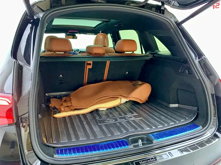 2024 Mercedes-Benz GLC 300 L 4MATIC Luxury 5-Seat — 11