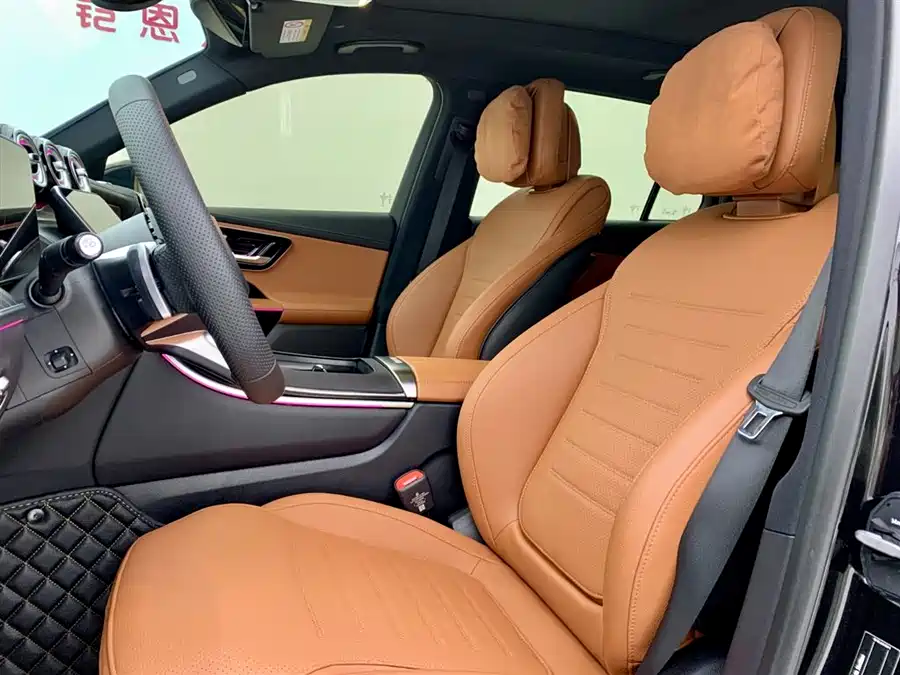 2024 Mercedes-Benz GLC 300 L 4MATIC Luxury 5-Seat — 12