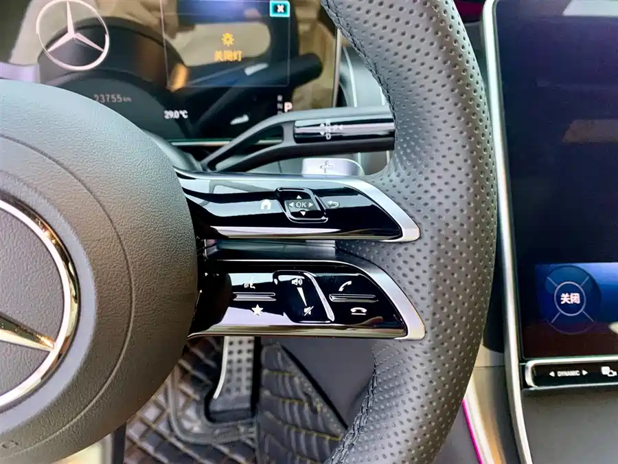 2024 Mercedes-Benz GLC 300 L 4MATIC Luxury 5-Seat — 23