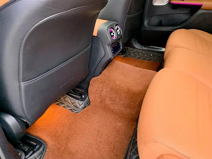 2024 Mercedes-Benz GLC 300 L 4MATIC Luxury 5-Seat — 29