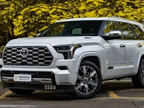 2025 Toyota Sequoia Capstone