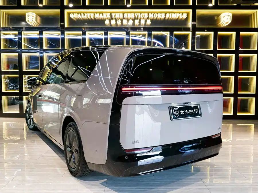 2024 Li Auto MEGA Ultra — 4