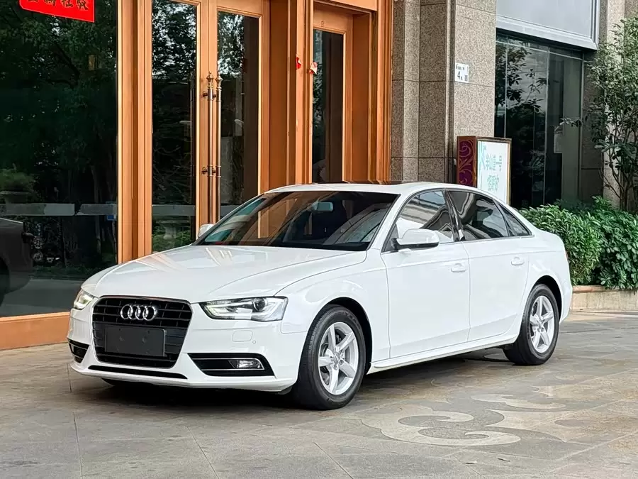 2014 Audi A4L 35 TFSI Standard