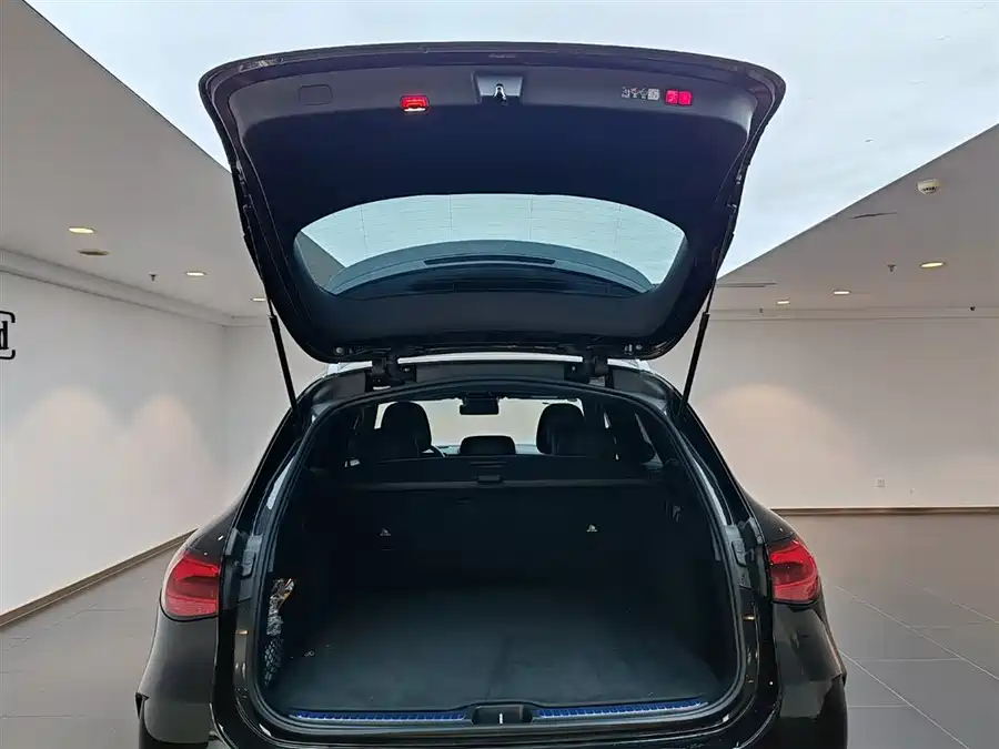 2025 Mercedes-Benz AMG GLC 43 4MATIC — 20